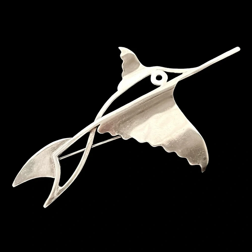 Vintage Salvador Teran Taxco Mexico sterling silver fish brooch pin